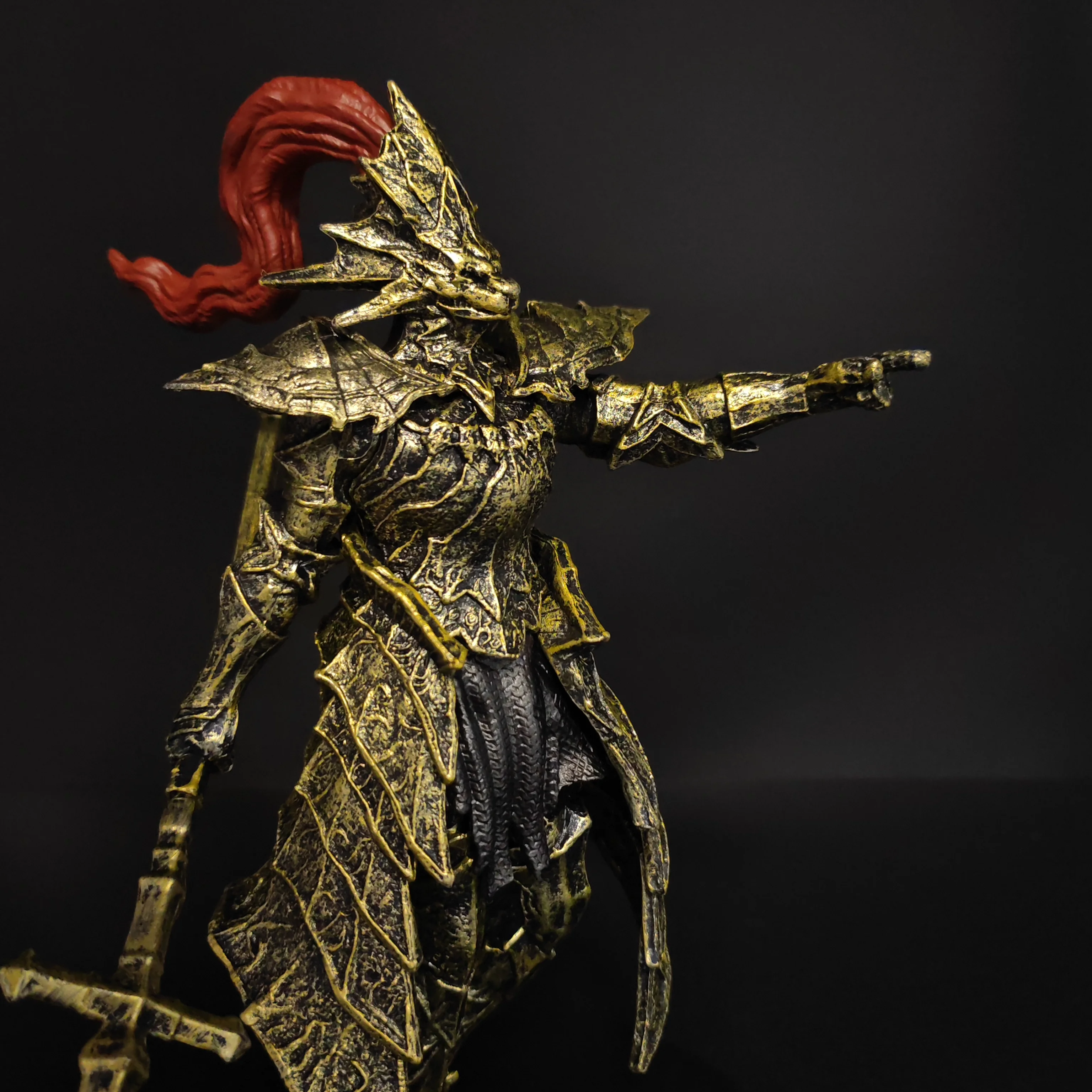 Dragon Slayer Ornstein Dark Souls Game Figure Wargame Miniature Statue Desktop Table Decor Collectible Toy Holiday Gift - view 3