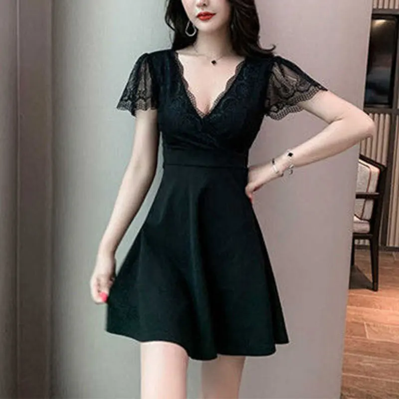 

Women V-Neck Short Sleeve Dress, Elegant Sexy Lace Dress, Monochromatic, Casual, Simplicity, Office Lady Fashion, Summer Clothes