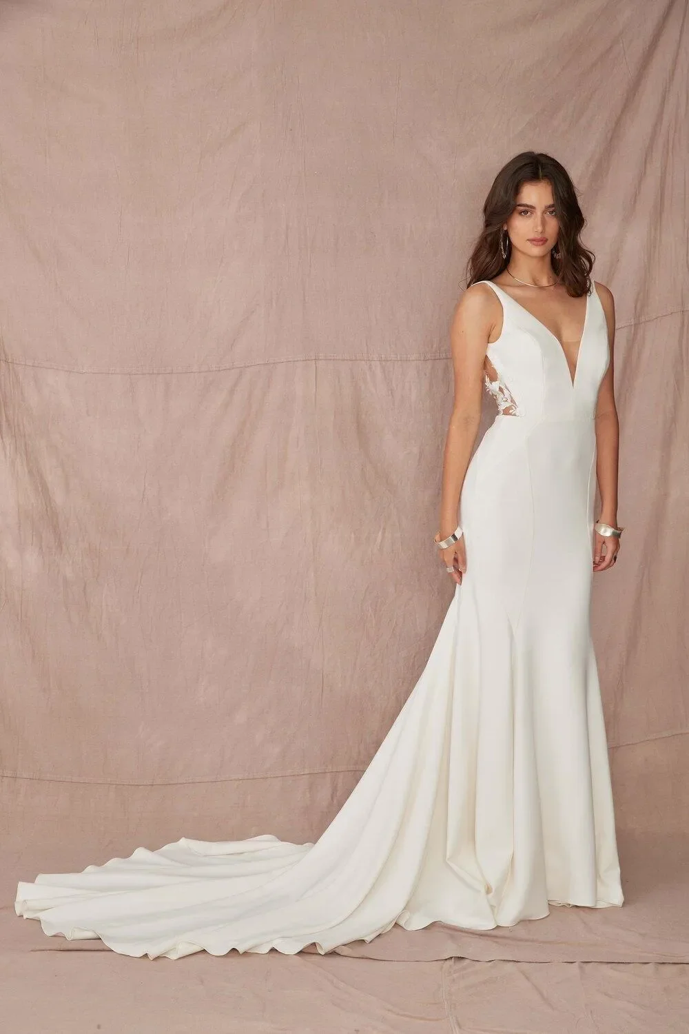 Moda sirena abito da sposa profondo scollo a v applique pizzo raso sexy backless wrap hip sweep train elegante abito da sposa 2024