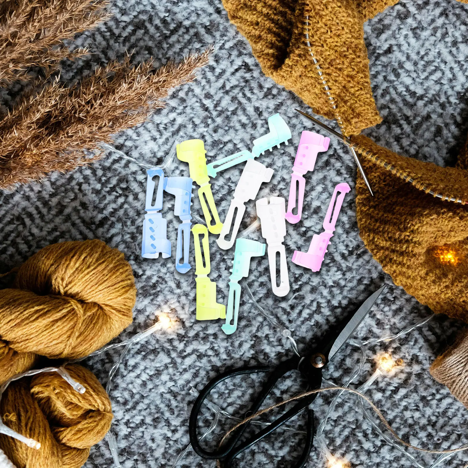 10Pcs Plastic Knitting Rings Yarn Guide Finger Loops Crochet Loops for Knitting Craft Projects Crochet Ring Yarn Guide Rings