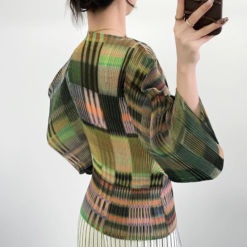 Miyake Pleated 2026 Spring and Fall New Pleated Clothing Quality Contour Organza Top Long-sleeved Casual Niche Tops Female
