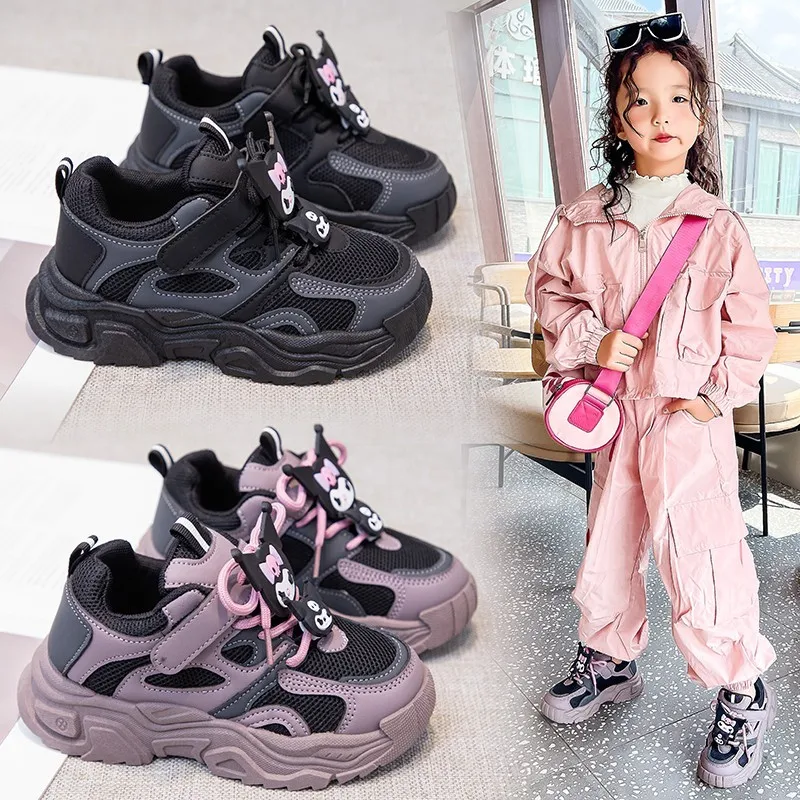 

202, весенне-осенние новые детские модные кроссовки для девочек, корейский стиль, нескользящая шикарная повседневная универсальная обувь Kuromi с мягкой подошвой