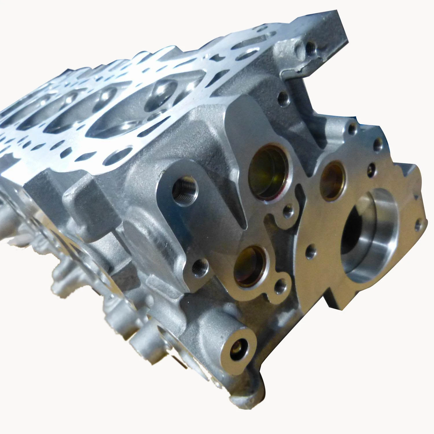 

GA16 GA16-DE GA15-DE Engine Cylinder Head 906017 11040-OM600 11040-2F010 11040-0M600 For Nissan 1.6D 16V