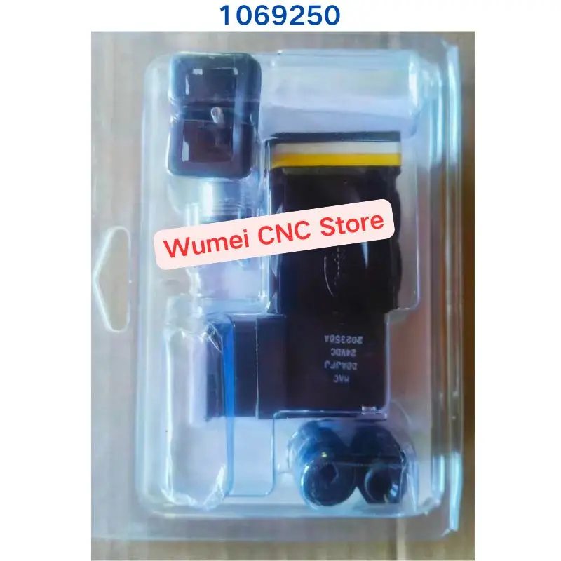 Brand New Original High-end Solenoid Valve 1069250 If you need other specifications, please consult