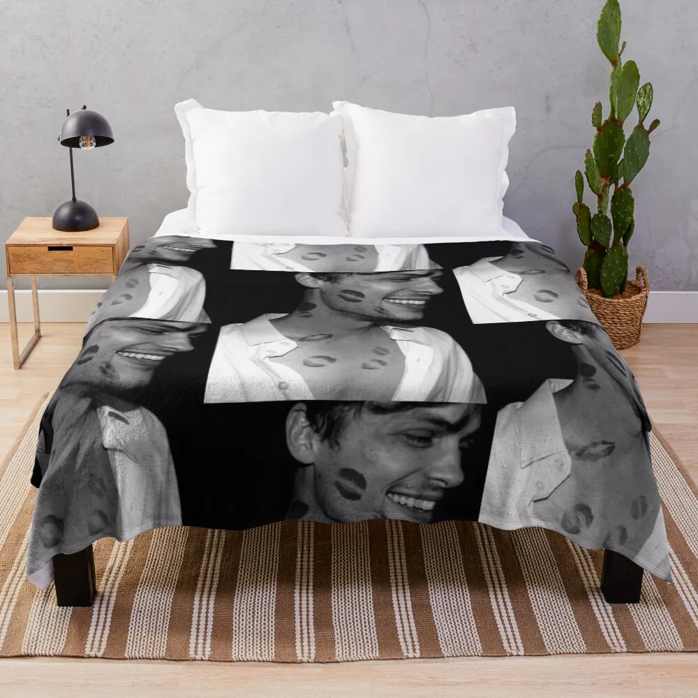 

XOXO goob Throw Blanket Flannel Beach Thermals For Travel Loose Blankets