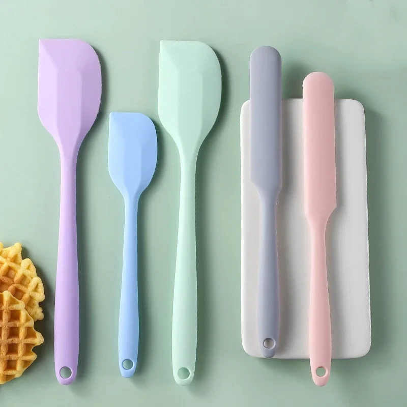 

Soft Long Handle Silicone Cake Spatula Pastry Blenders Chocolate Cream Scraper Non-stick Cookie Cutter Kitchen Baking Tools Mold