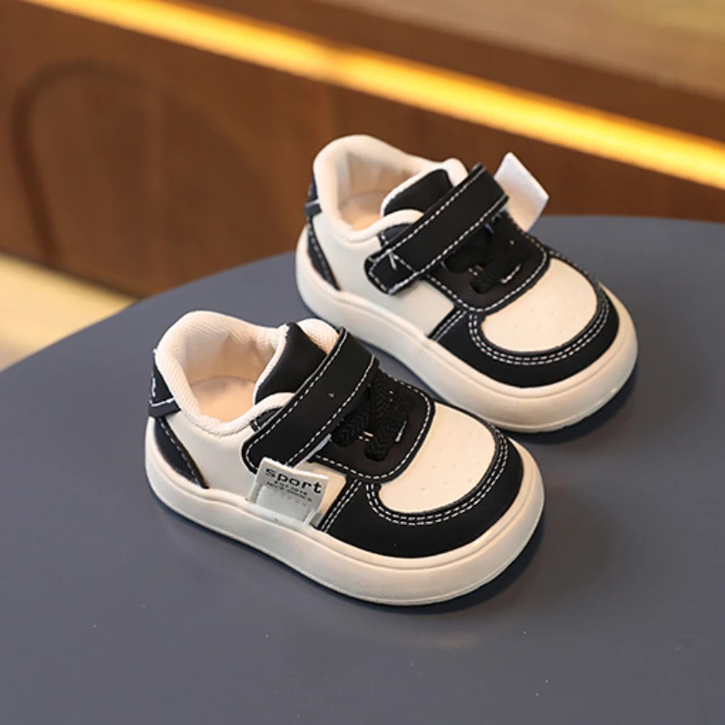 Zapatillas de deporte para niños y niñas, zapatos informales antideslizantes con diseño de moda, zapatos planos transpirables con gancho para