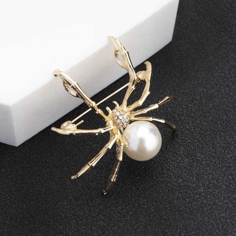 Punk Personalized Black Pearl Spider Brooches For Women Men Creative Clothes Scarf Accessories Brooch Metal Pin Party Jewelry
