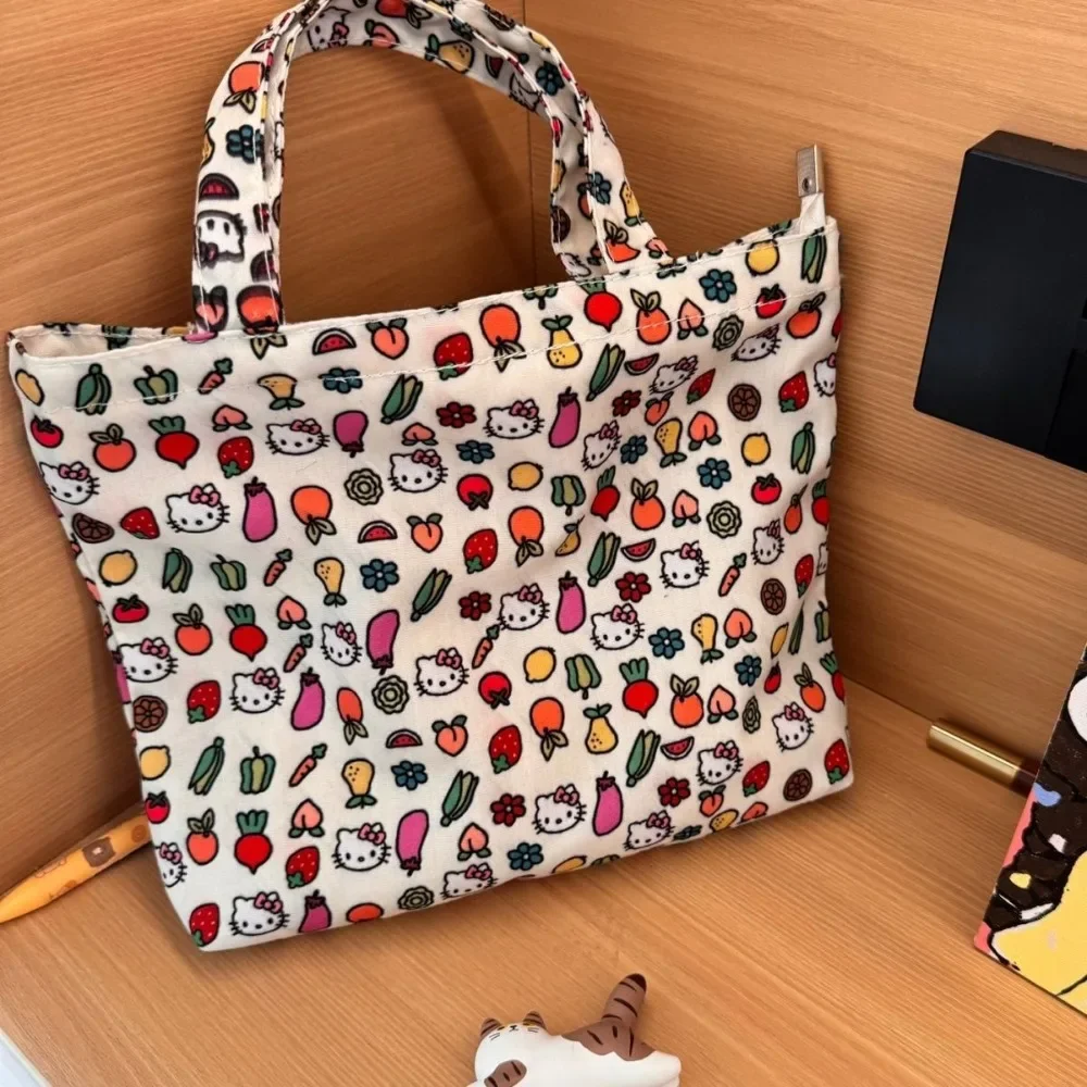 New Hello Kitty Handbag Portable Large Capacity Commuter Shoulder Bag Cute Canvas Dopamine Printed Travel Storage Bag