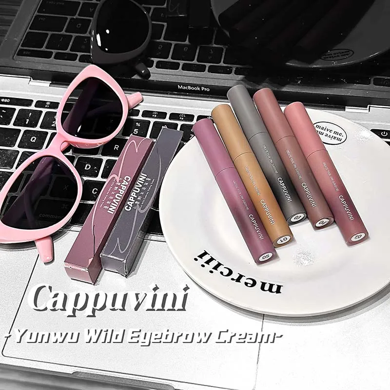 フェザリー ブロウ マスカラ、雲のようなベルベット仕上げ、にじみにくく防水、ナチュラルな3Dルック、カプチーニ