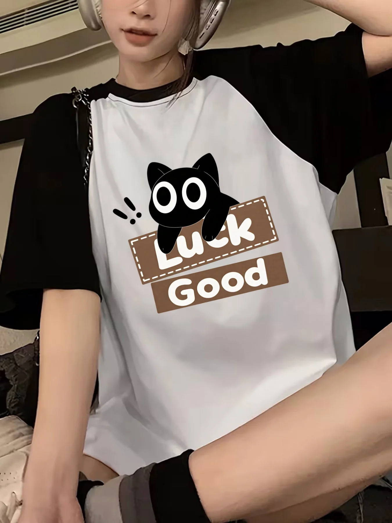 Damen Y2K Vintage Raglan-Ärmel T-Shirt mit süßem Katzen- und Glücksbringer-Textdruck, Kontrastfarben, Rundhals-Oberteil