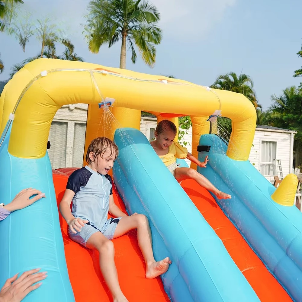 منزل كذاب للأطفال في الهواء الطلق على طراز المياه، مجموعة منزلق للتسلق، قلعة قابلة للنفخ مع الأطفال