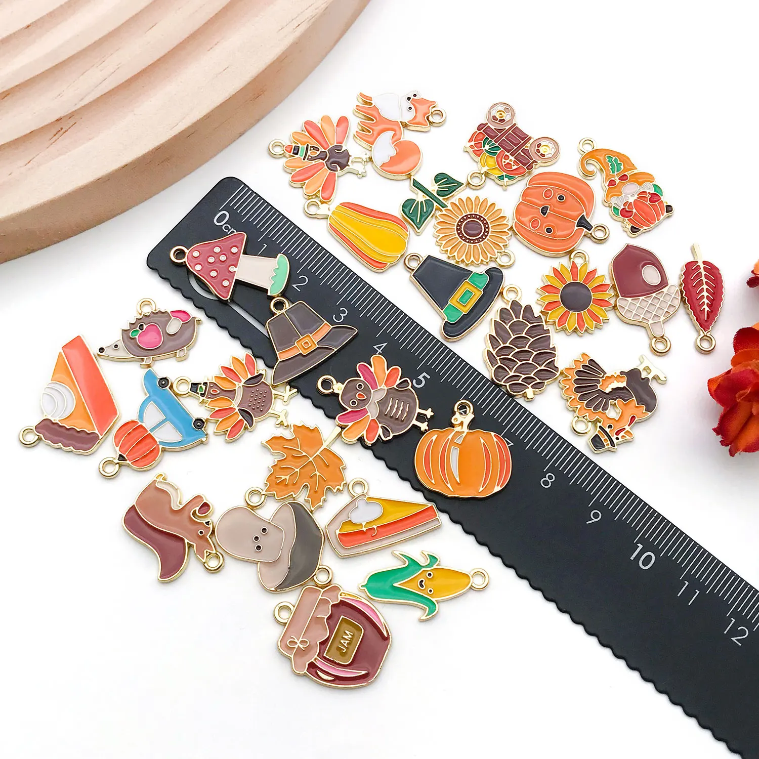 27pcs Oil Drip Thanksgiving Charms Turkey Pumpkin Maple Leaf Acorn Pendants DIY Bracelet Necklace Jewelry Making Accessories view 2