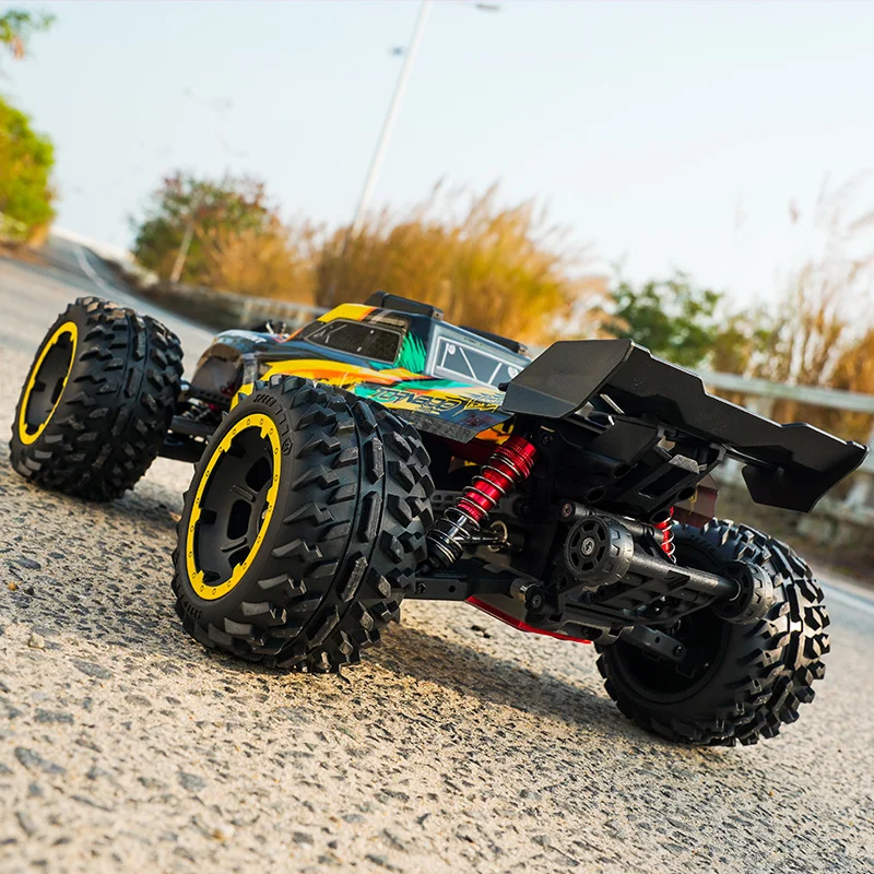 Hot 1/10 Beast SG100PRO Full Scale Brushed Remote Control High Speed ​​Climbing Off-Road Bigfoot Vehicle 4WD RC Model With Light