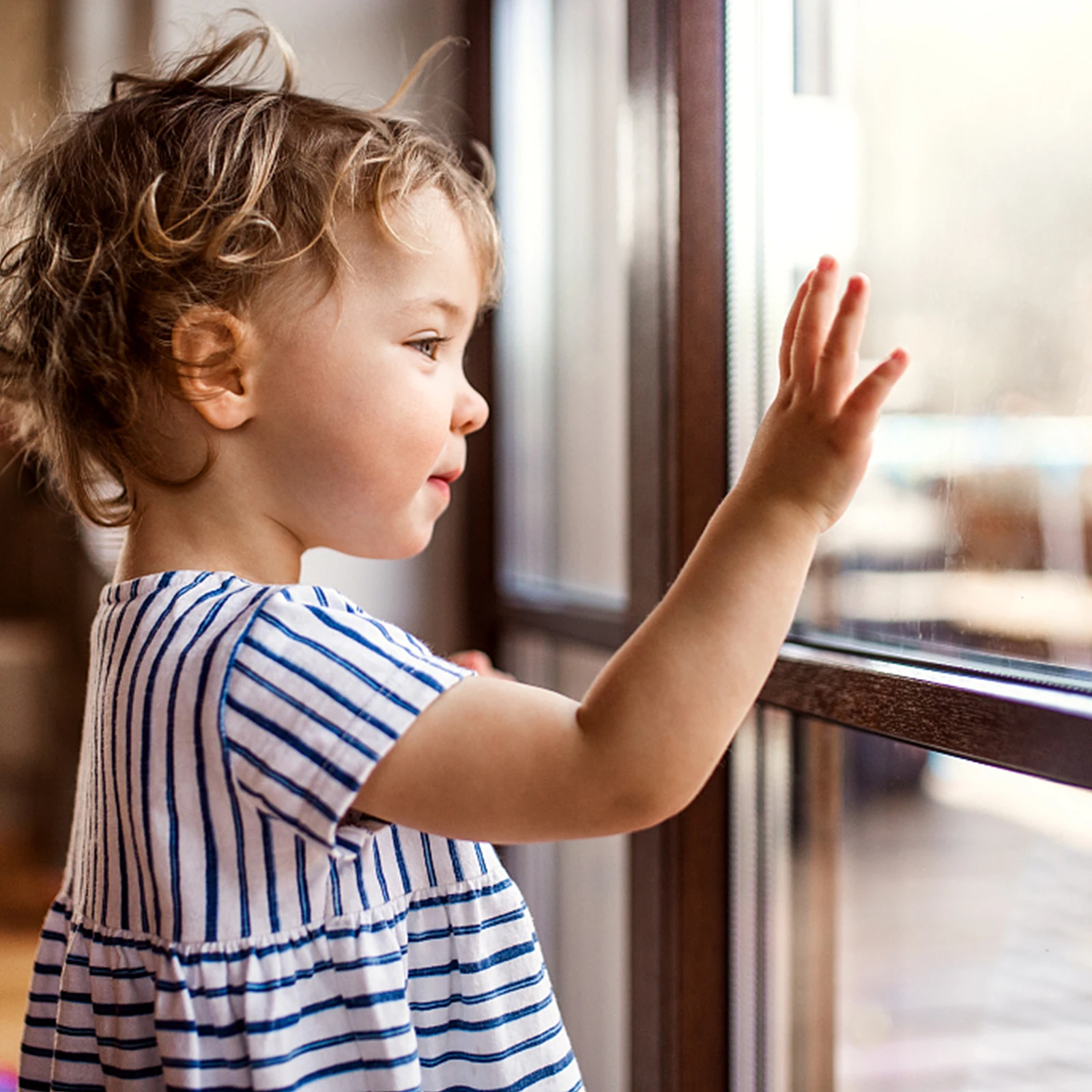 

Adjustable Zinc Alloy Window Safety Sliding Security Door Child Anti-Theft Ventilation Control No Punch Installation Sash Window