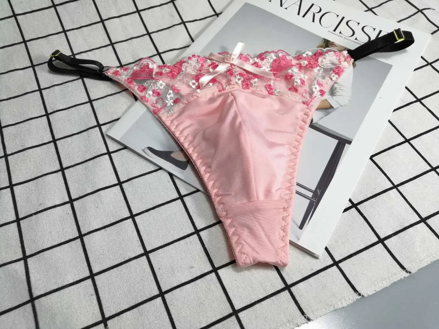 

Man's Pink Lace Embroidery Briefs Live Show Dance DJ Club Harajuku Private Party FKK BF Gift Panties