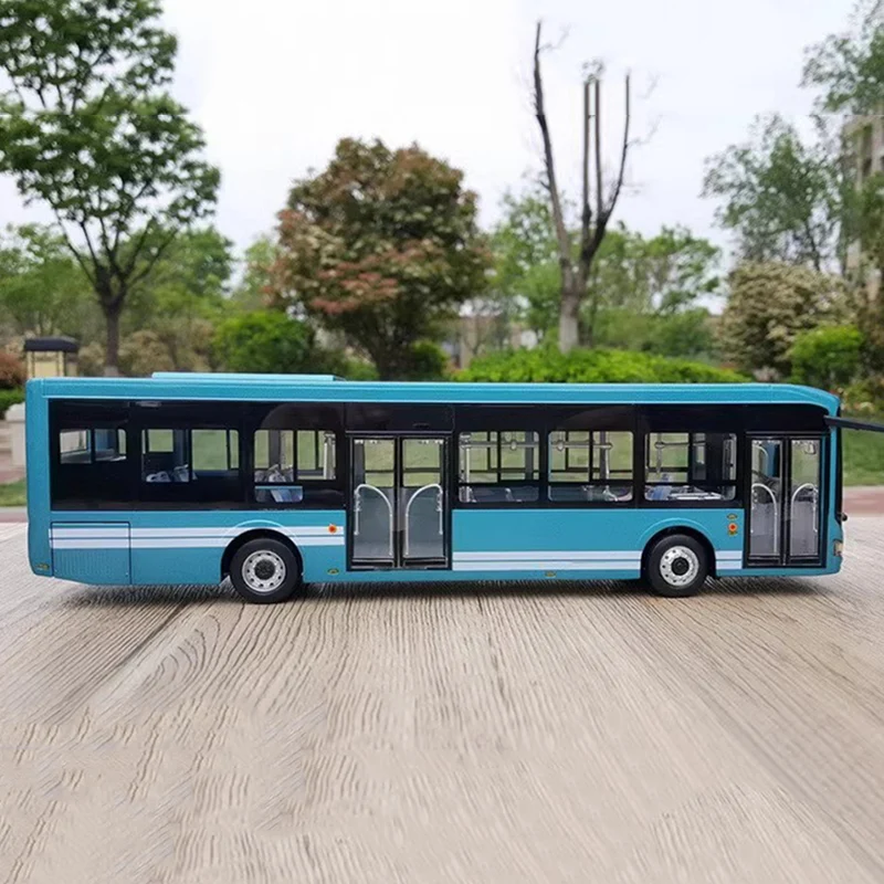 1: 42 Zhongtong Bus Model Electric Bus Jinan Bus LCK6126 Non Yutong Hager Model