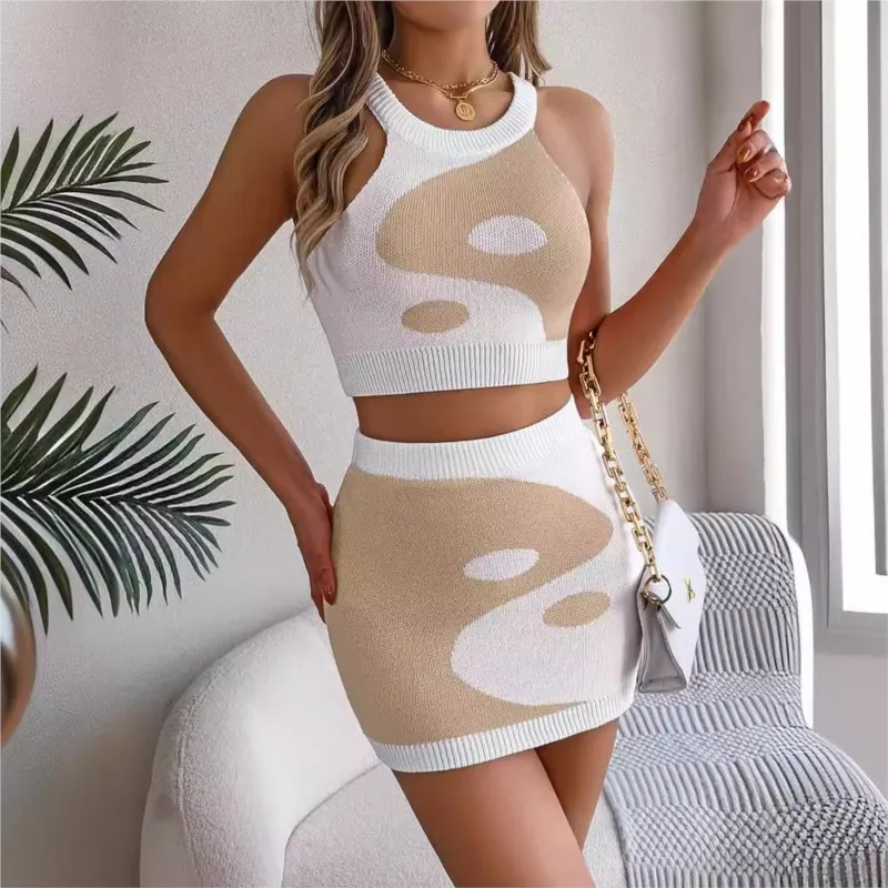 2024 Spring/Summer Fashion New Collection Color blocked Umbilical Top Hip hugging Skirt Knitted Set Women's Wear