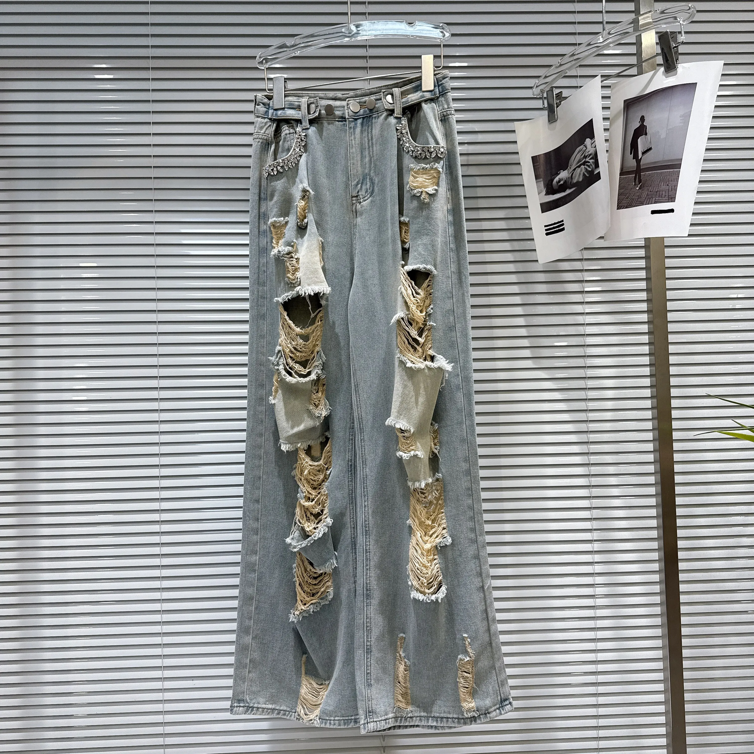 

Новые женские джинсы прямого кроя с эффектом потертости, стразами и карманами в американском уличном стиле, коллекция Весна-Лето 2026