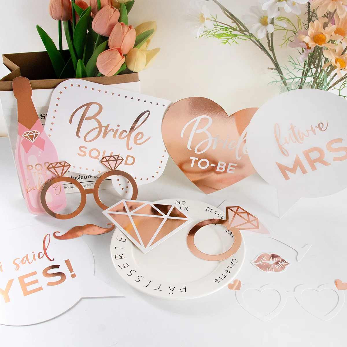 1set Bride To Be Handheld Photo Prop Paperboard Ring Champagne Glasses Frame Prop Hen Bachelor Party Supplies Bridal Shower Deco