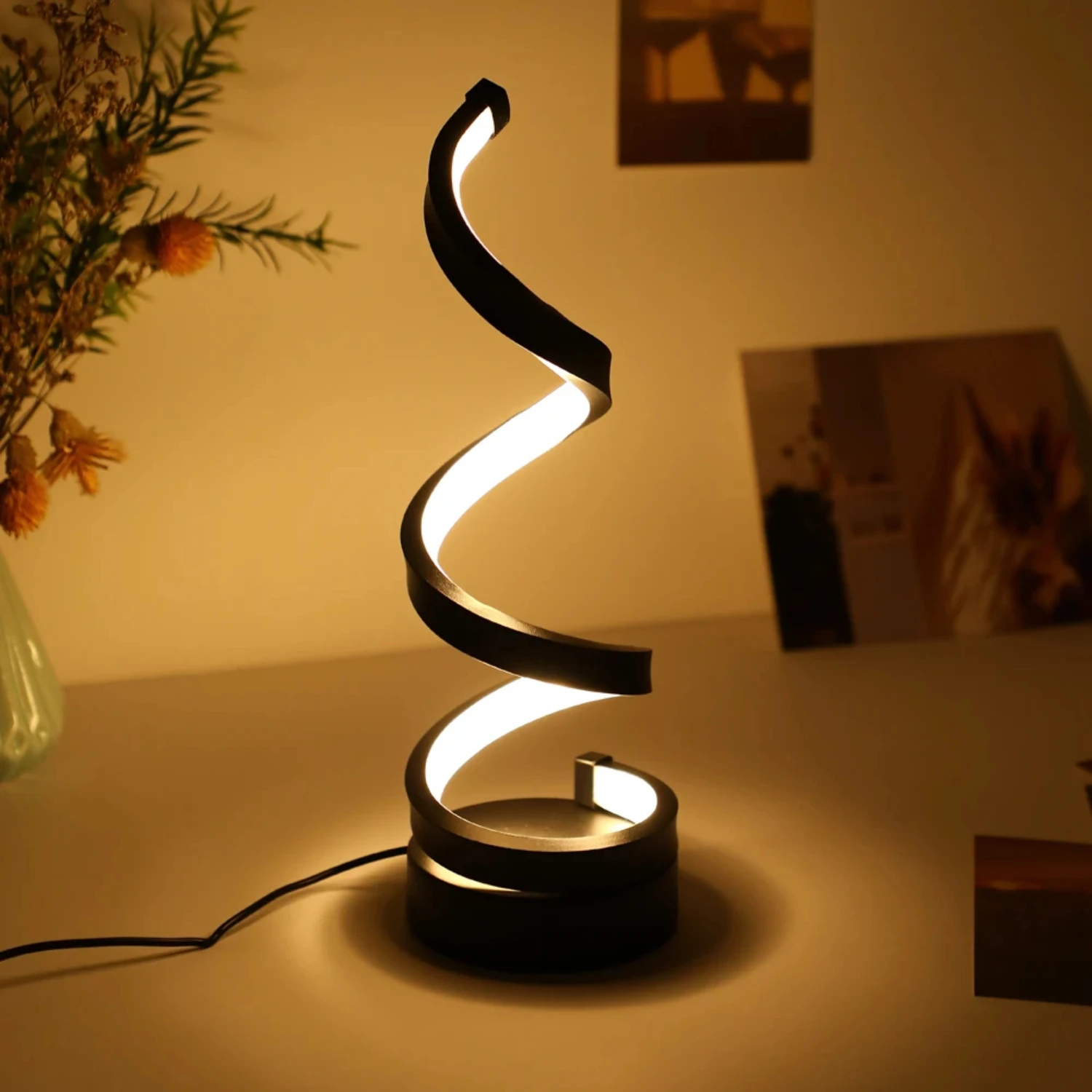 

1PC Modern Simple Table Lamp Bedroom Bedside Desk Creative Art Decorative Table Lamp