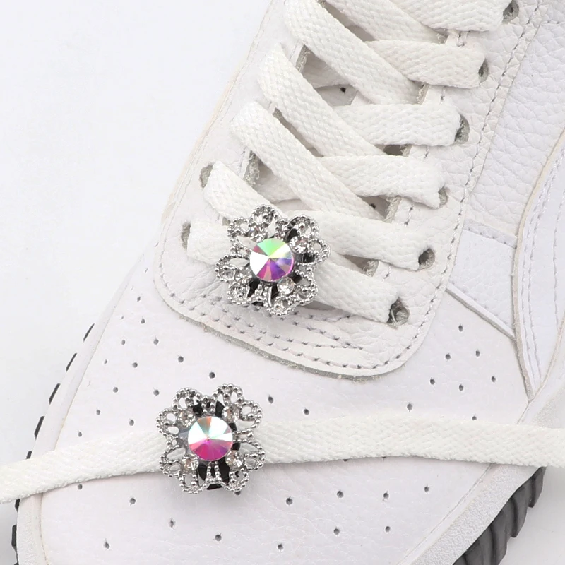 Diamond Bling Flowers Shoelaces Decoration Shoe Charms Stylish Design Shiny Rhinestone Buckle for AF1 Sneakers Shoes Accesories