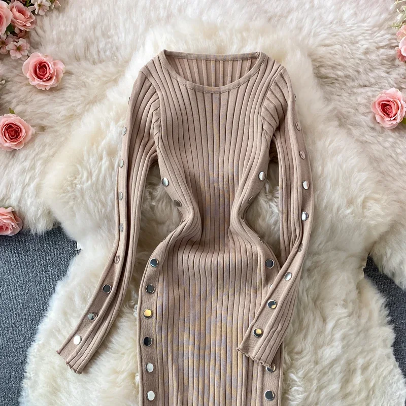 Winter Women\'s Knitted Sweater Dresses O-Neck Long Sleeve Slim Side Double Row Buckle Hip Wrap Dress Ladies Sheath Dress Autumn