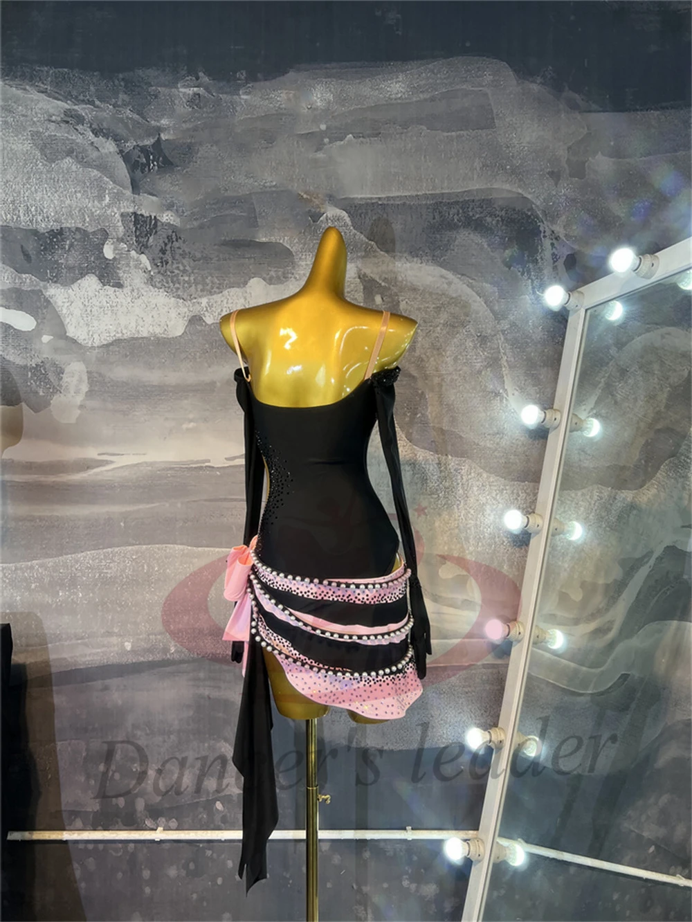 Costumes de danse latine pour femmes, adultes et enfants, jupes, capes en perles personnalisées haut de gamme, robes de spectacle Samba