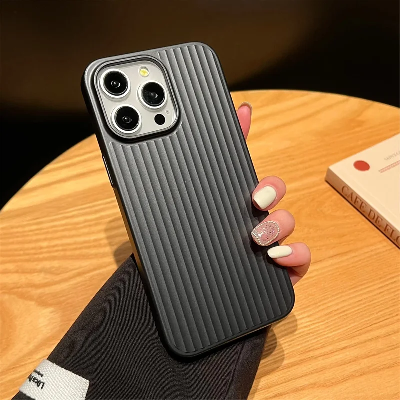 

Luxury Stripes Metallic Paint Armor Case For iPhone 13 14 15 16 17 Pro Max Plus Shockproof Camera Protective Slim Matte PC Cover
