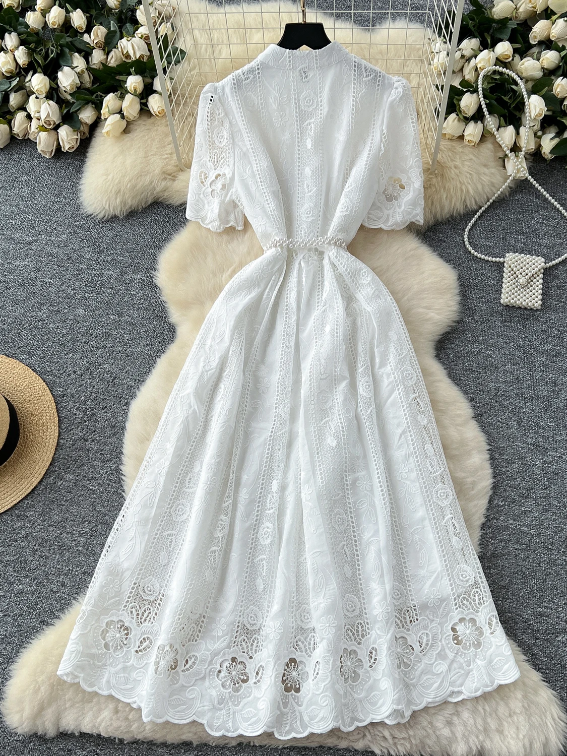 Vestido Longo E com Sobraia Estilo F Bordado Recortado com Botão Único Cintura Alta Versão Coreana Verão