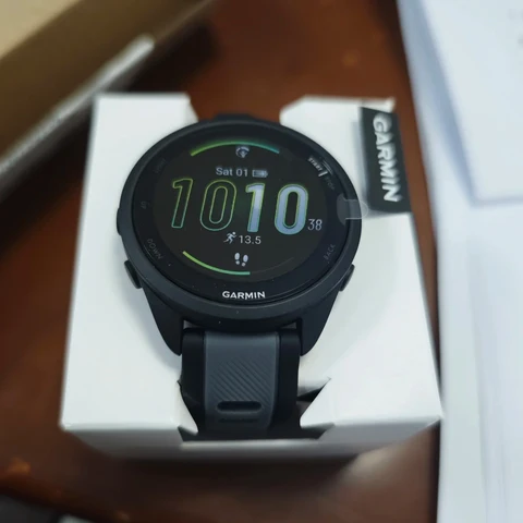 Garmin Forerunner 165 умные часы