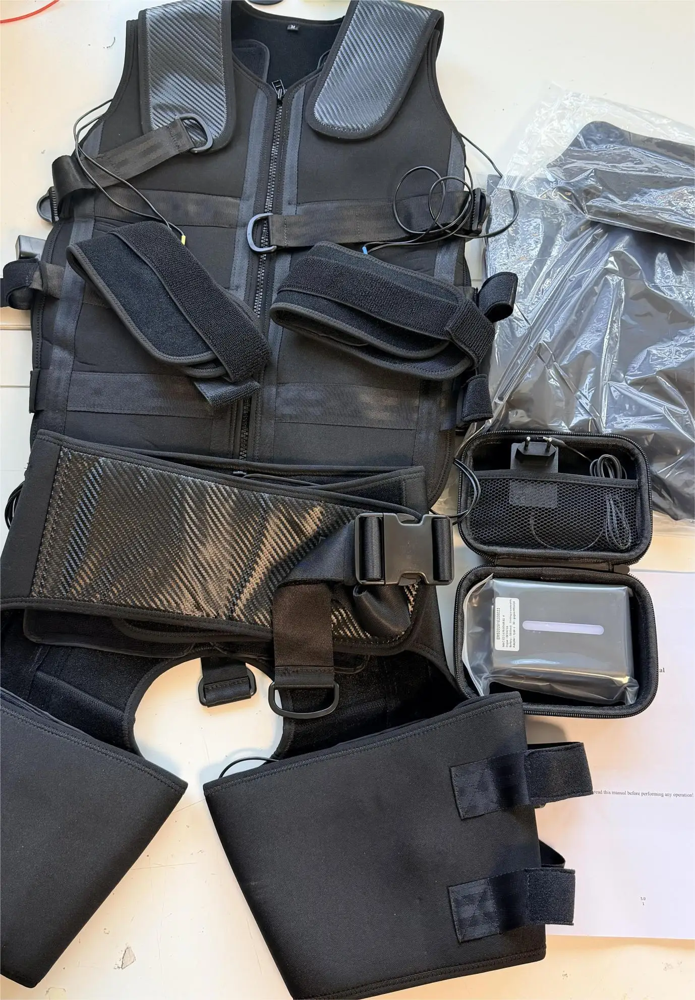 

EMS Fitness Muscle Training XBody EMS Machine Removable Electrodes Split Vest EMS Electric Impulse Training