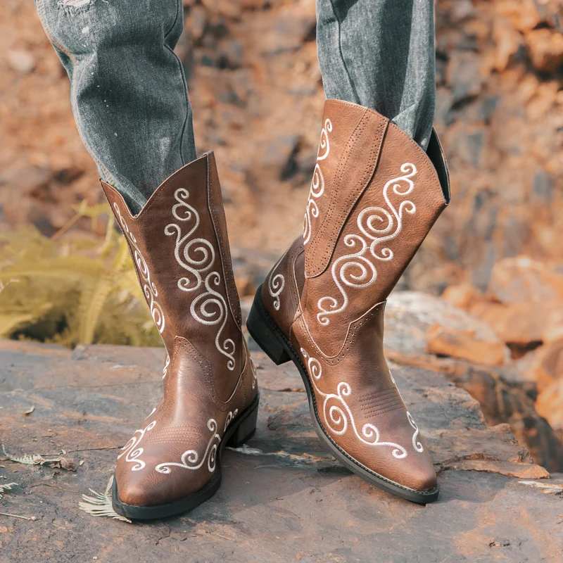 Men Embroidered Western Boots PU Low Heel Pointed Point Fashion Comfortable Classic Men Boots Size 38-46