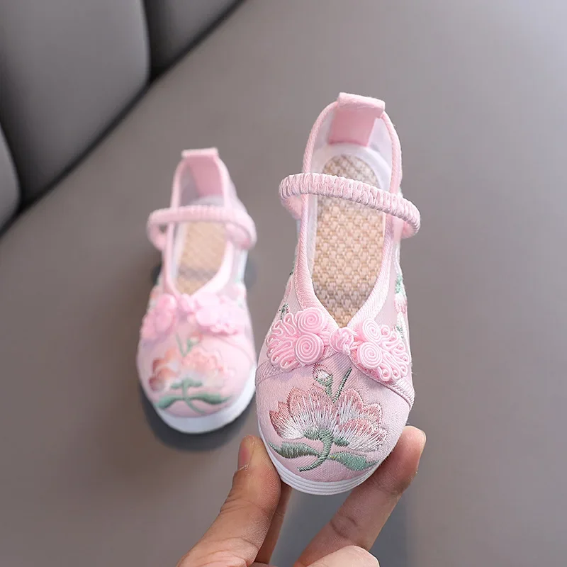 Chinese Style Kids Shoes Girls Dancing Shoes Embroidered Casual Comfortable Children Flats Princess Shoes Spring Summer 25 to 36