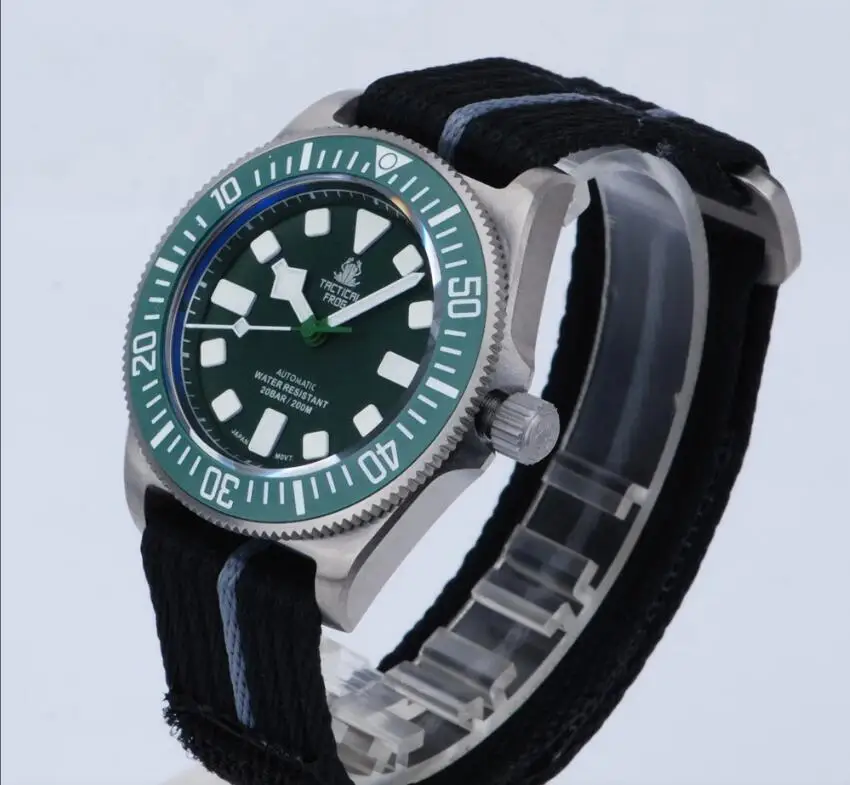 

Тактические мужские автоматические часы с лягушкой, титановые механические наручные часы, спортивные часы для дайвинга, 200 м, водонепроницаемые, C3, светящийся керамический безель NH35