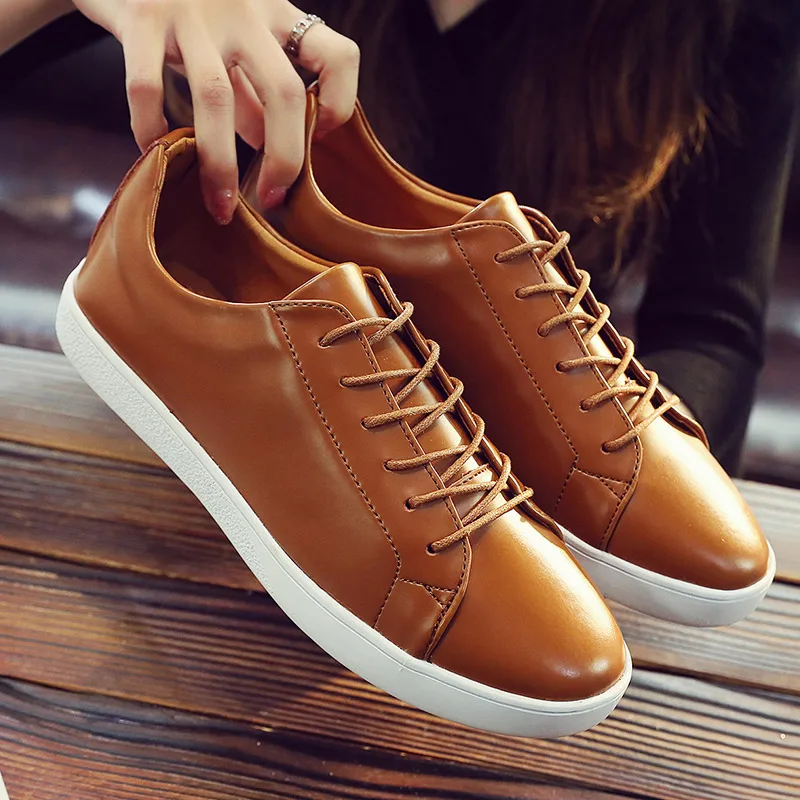 men casual Sneakers Anti-slip 2023 new Genuine Leather Men Platform shoes lace up Autumn Fashion Shoes men flats footwear