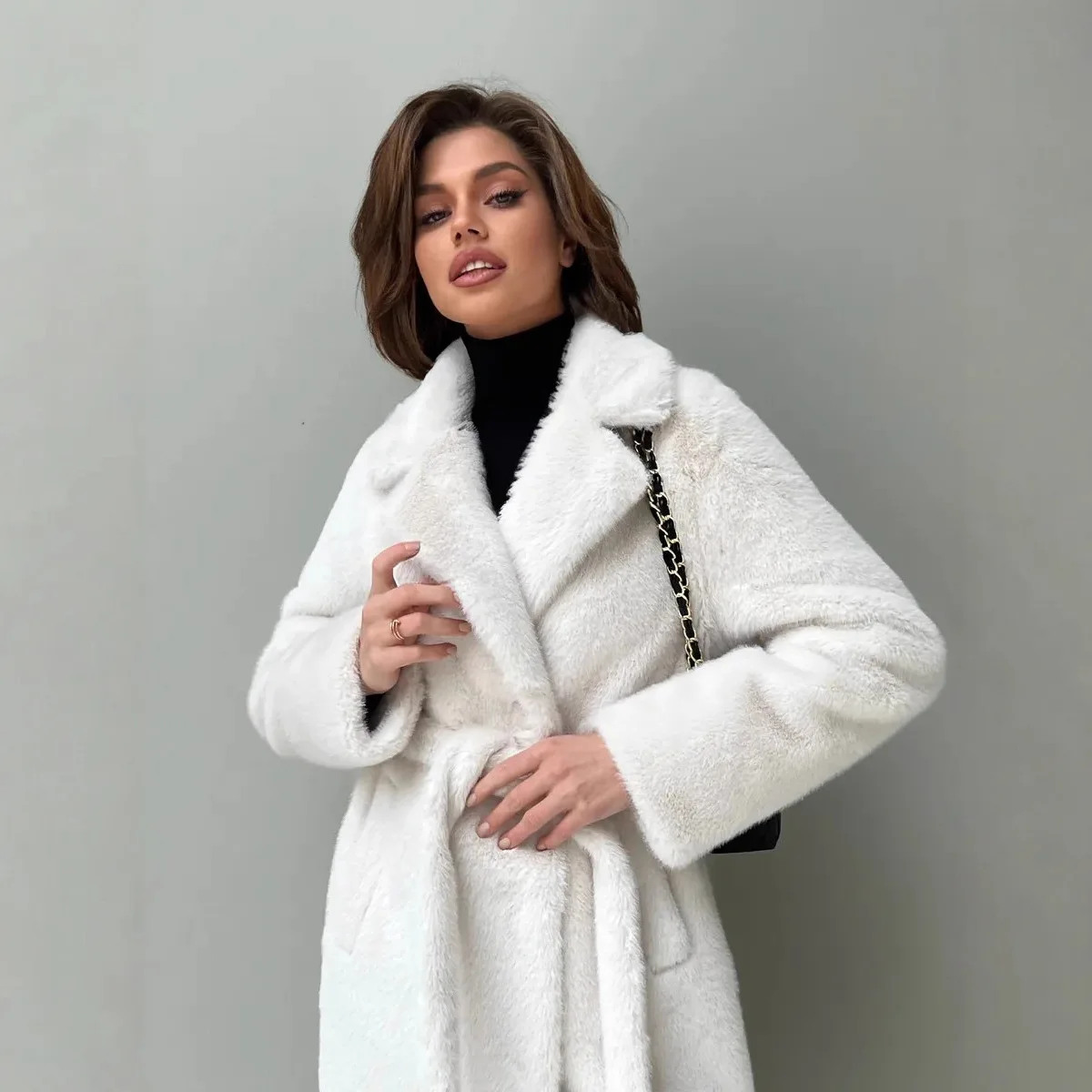 Kurtki Damskie Sztuczne Futro Długie Płaszcze Narzutki Sznurowane Kołnierzyk Wykładany Długi Rękaw Otwarty Splot Grube Luźne Jesień Zima 2025