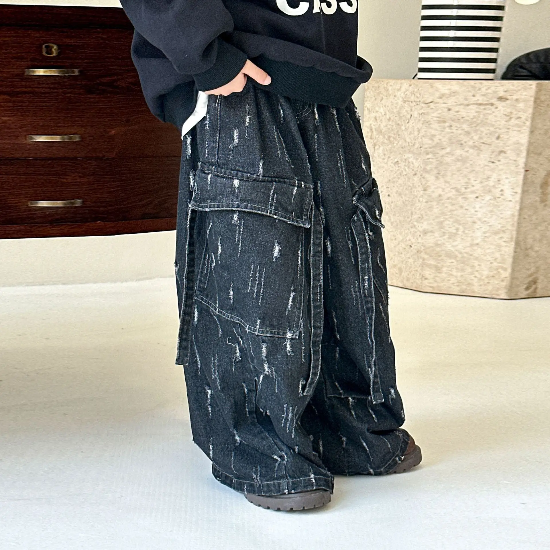 

Autumn New Children's Jeans 2025 New Boys Comfortable Wear-resistant Loose Wide-leg Casual Trousers