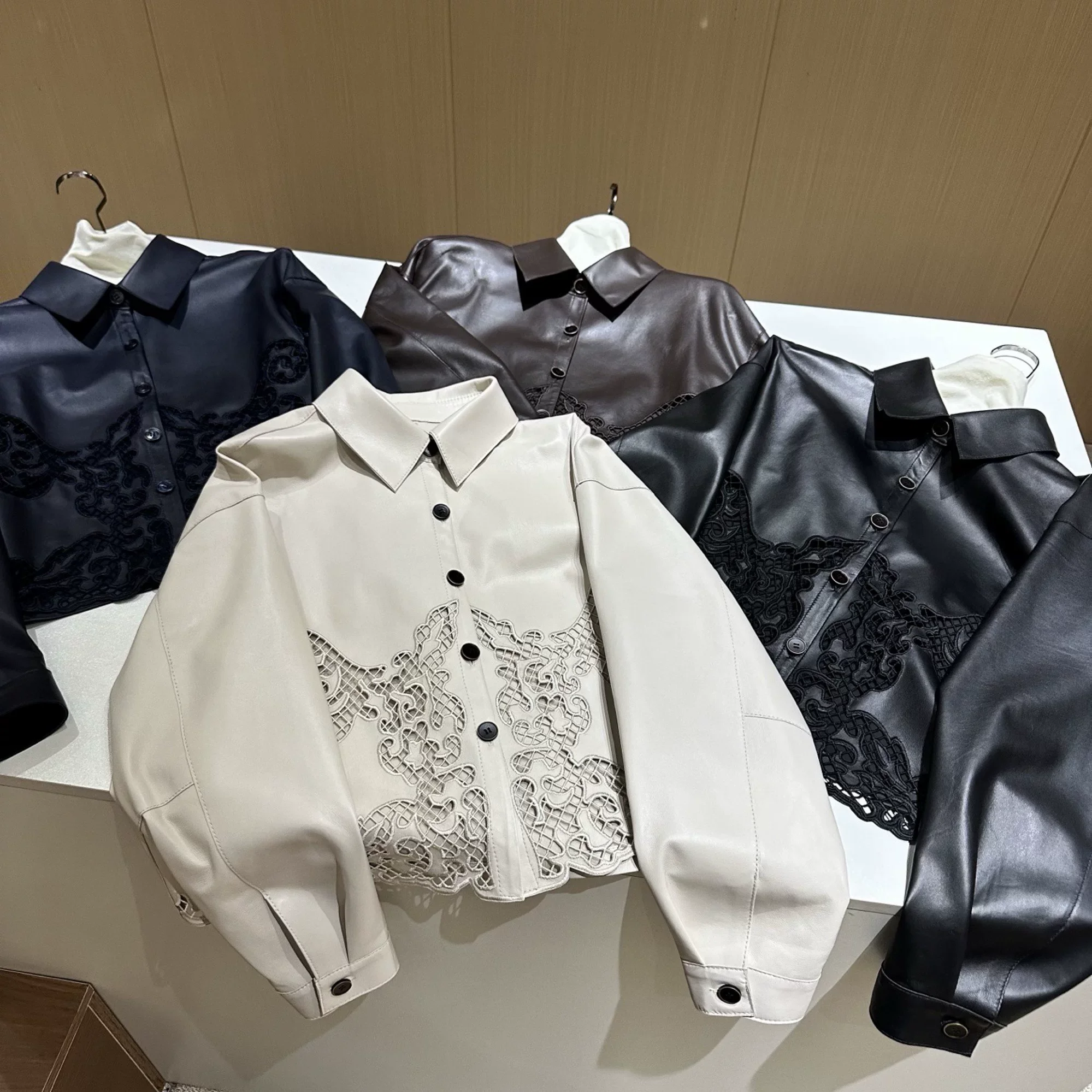 Luxury Genuine Leather Jacket Women Hollow Out Lace Embroidery Chic Cropped Coat Beige Black Brown Designer Runway