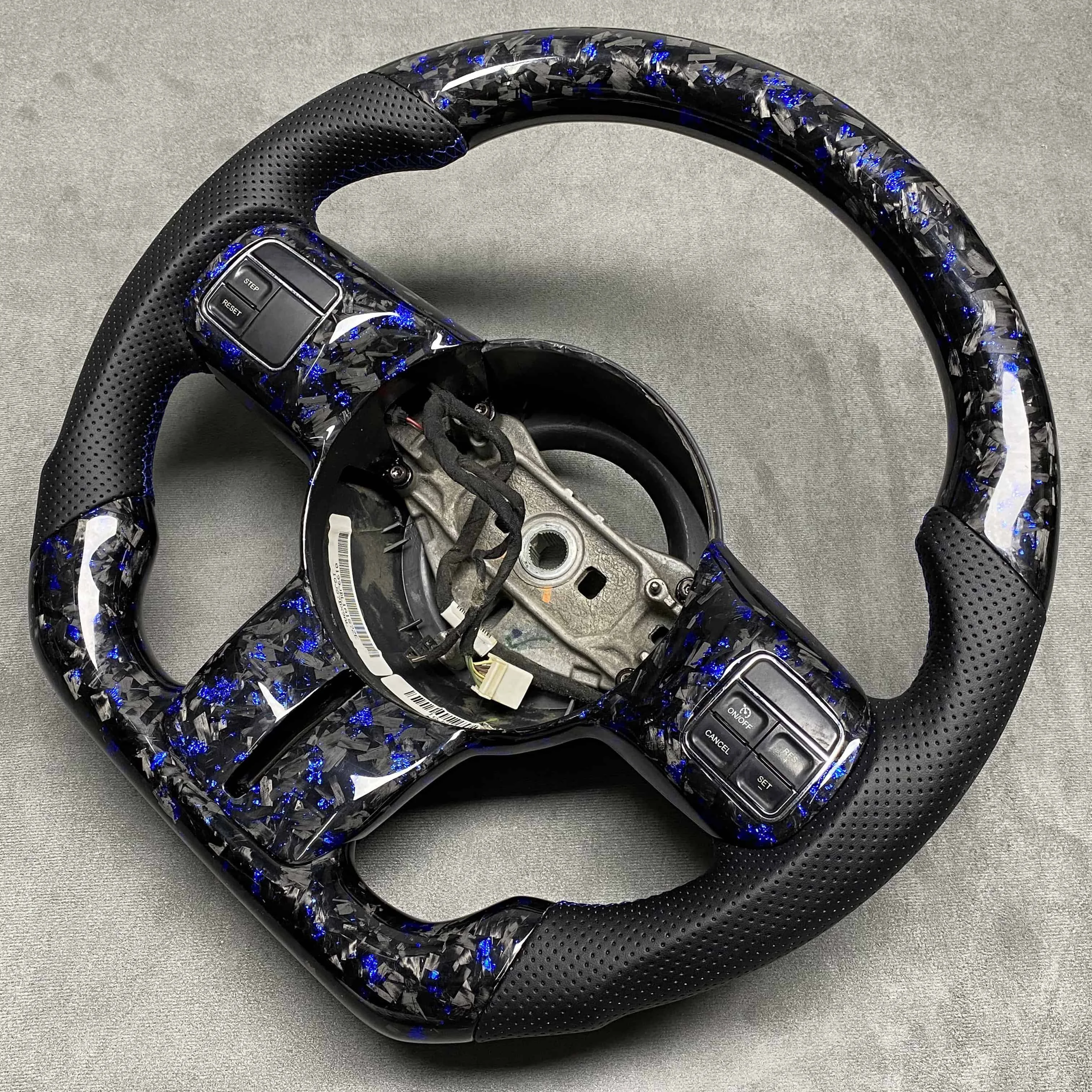 For Jeep Wrangler JK JL 2011 2012 2013 2014 2016 2017 Customized Carbon Fiber Steering Wheel Blue Forge Sport Style