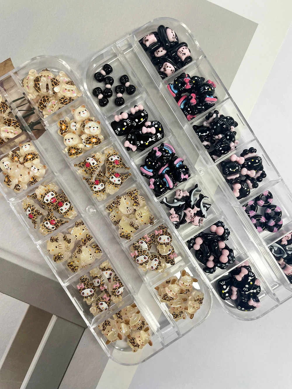

60Pcs Sanrio Hawaii Black Skin Hellokitty Resin Nail Art Accessories Leopard Print Strawberry Dolphin Manicure Diy Charms Crafts