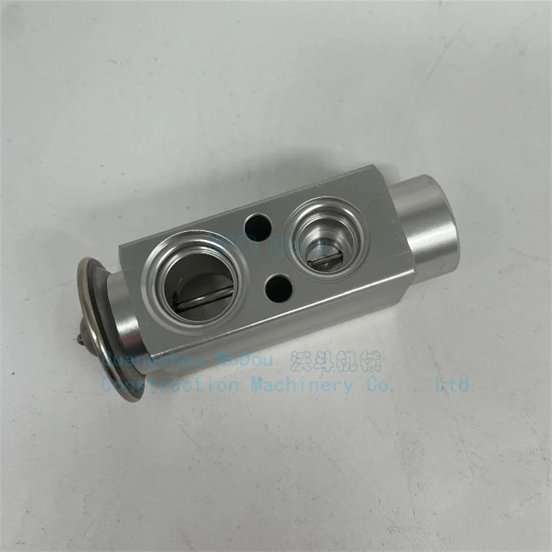 Suitable for excavator accessories Carter 305.5E2 306E2 307E2 308E2 air conditioning evaporator refrigeration expansion valve