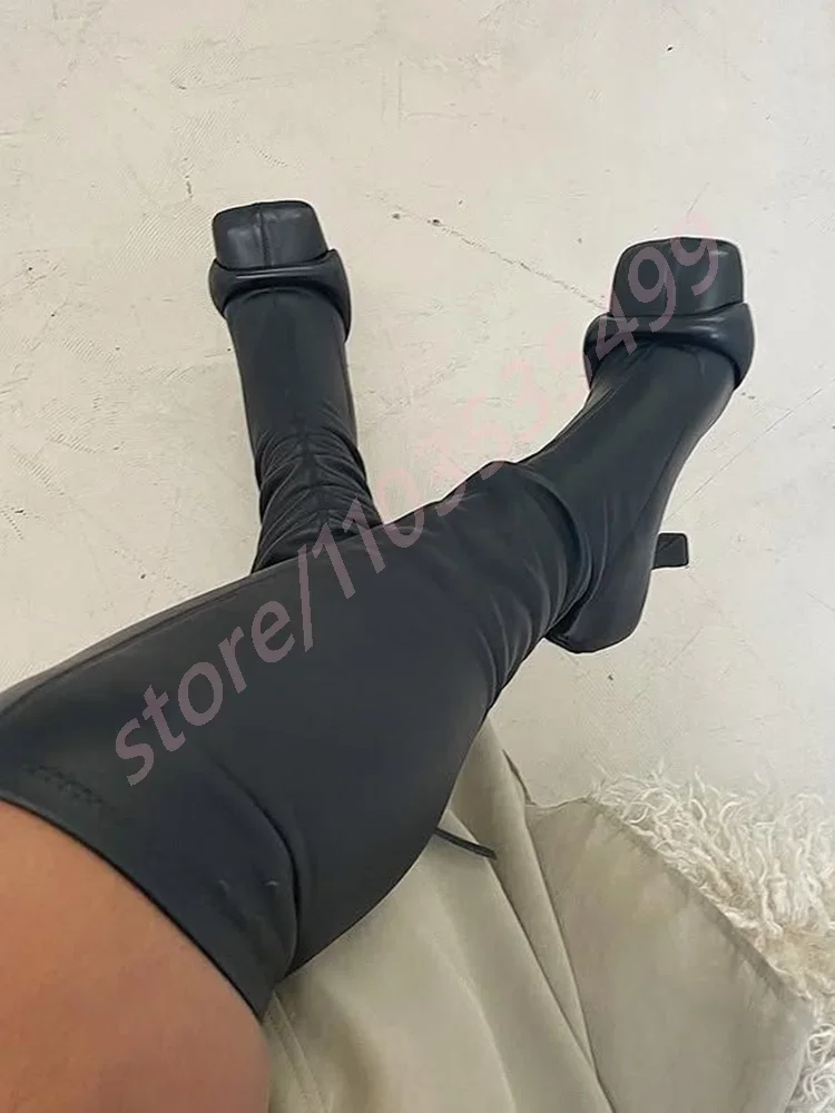 

Женские пикантные кожаные сапоги до колена с квадратным носком, новинка 2024, уличные модные подиумные сапоги, плиссированные сапоги на высоком каблуке, вечерние сапоги на молнии