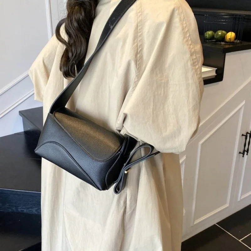 

High-End Luxury Brand Ladies Handbag Leather Trendy Famous Designer Elegant Daily Vintage Commuter Bag​