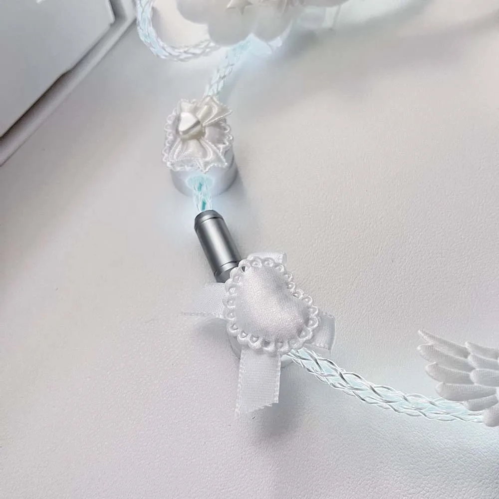 New 8K Aviator Cable with White Light, 8K High Refresh Rate Handmade Bow Decor 1.3M USB Type-C Magnetic Keyboard Cable