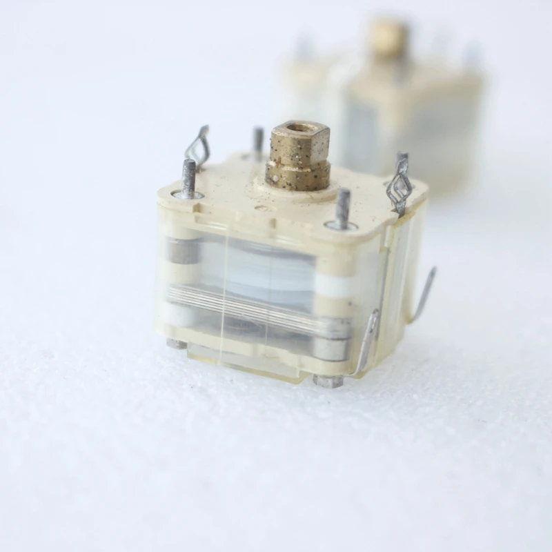 Stock Film 15PF Radio Recorder Variable Adjustable Capacitor Hard Pins Positive Insertion Pins