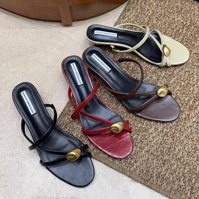 Фото SUOJIALUN 2026 Летние Новые Женские Туфли-Слипоны с Узким Ремешком, Модные Элегантные Сандалии на Тонком Среднем Каблуке для Дам