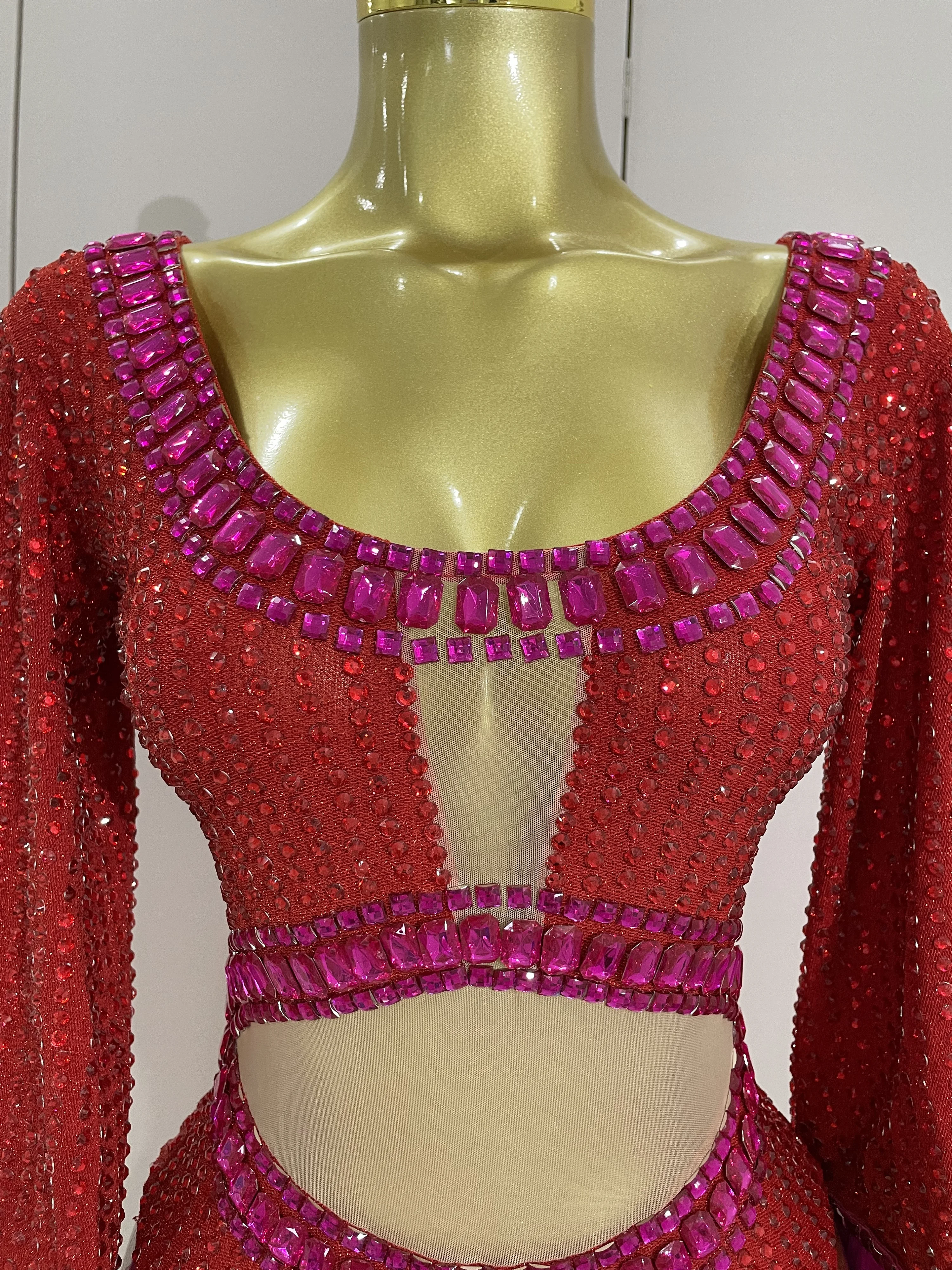 ผู้หญิงหรูหรา Rhinestones Feather ตาข่ายแขนยาวเซ็กซี่ NightclubSinger Dancer Leotard STAGE เครื่องแต่งกาย