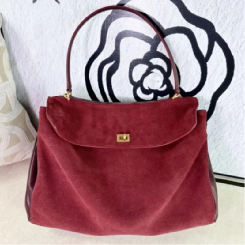 

Brand Frosted Luxury Shoulder Bag Lock-lock Design Leather Handbag New Red Large Capacity Commuter Briefcase With Belt Buckle