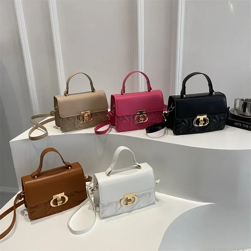 

Chic 2025 Quilted Sling Bag for Women, Vintage Inspired Small Purse, Fashionable Single Shoulder Bag with Zipper Pocket​